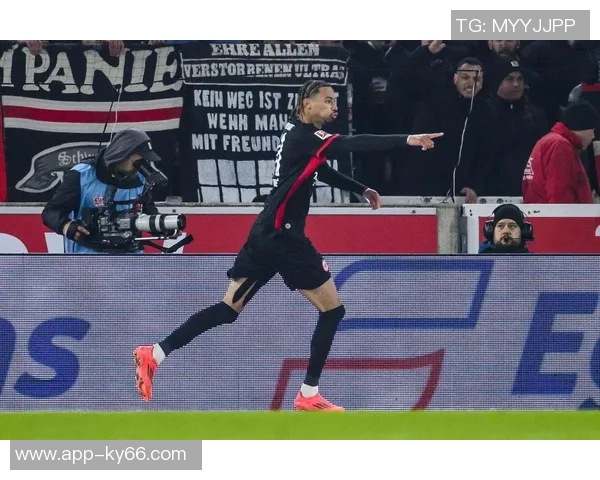 新月为埃基蒂克报价超1亿欧他拒绝曼联蓝军和纽卡的追求