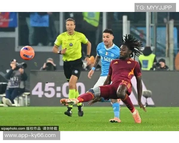 罗马冬窗引援瞄准齐尔克泽曼联拒绝单纯租借方案